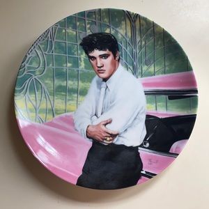 “Elvis at the Gates of Graceland”